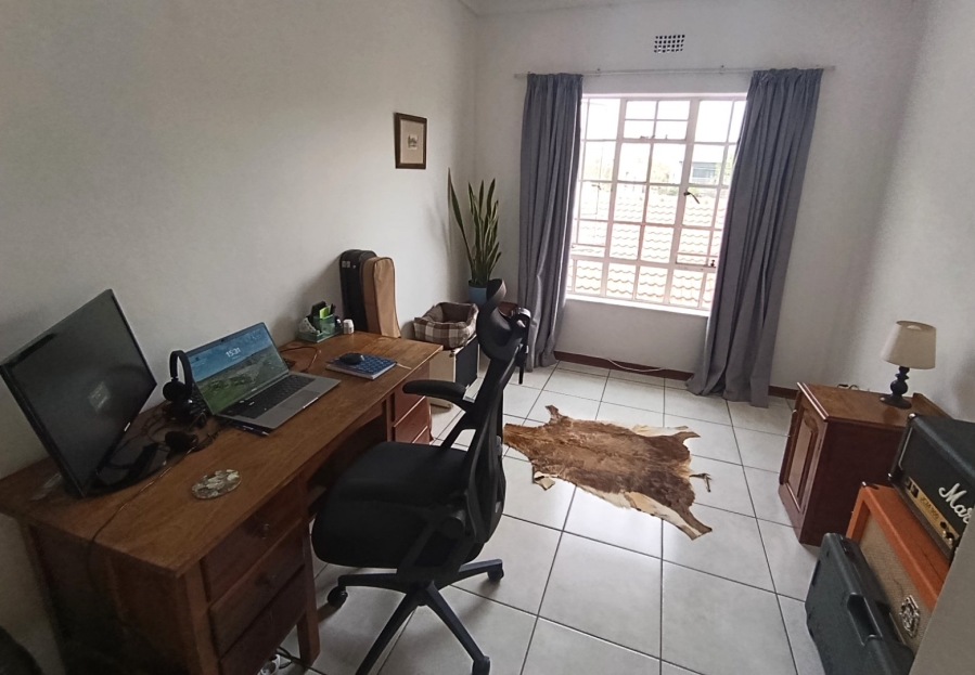 To Let 3 Bedroom Property for Rent in Hyde Park Gauteng