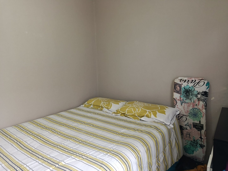 To Let 3 Bedroom Property for Rent in Heuwelsig Estate Gauteng
