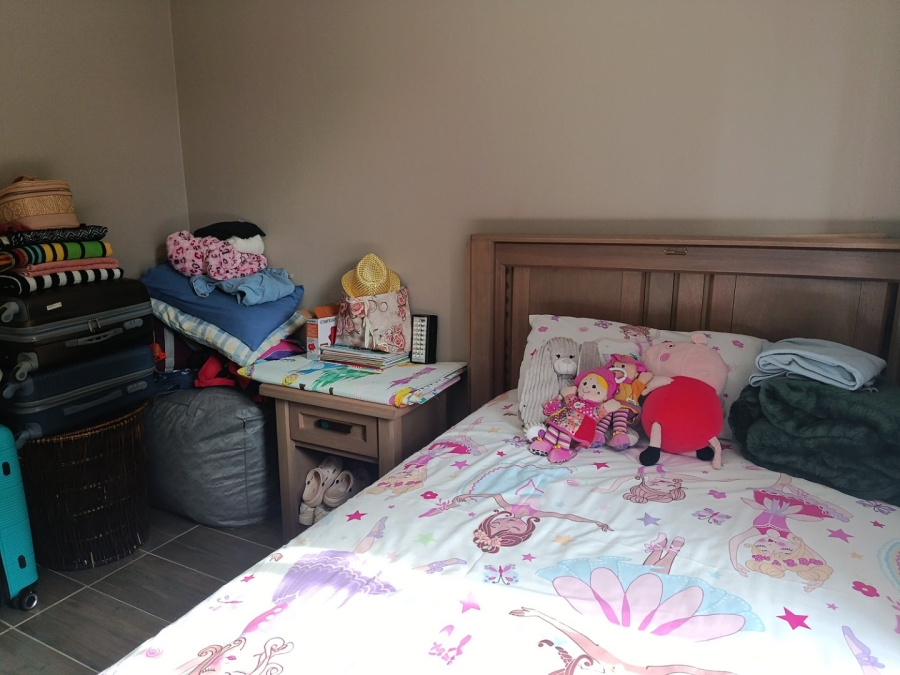 To Let 3 Bedroom Property for Rent in Heuwelsig Estate Gauteng