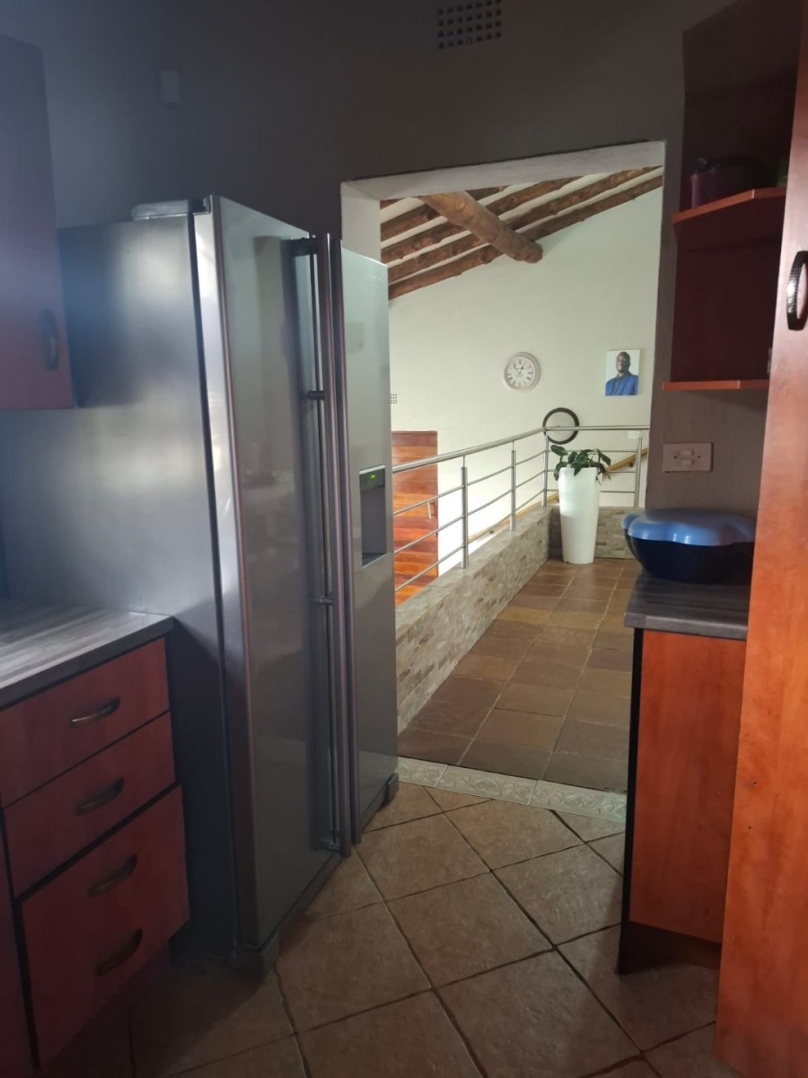 To Let 3 Bedroom Property for Rent in Roodekrans Gauteng