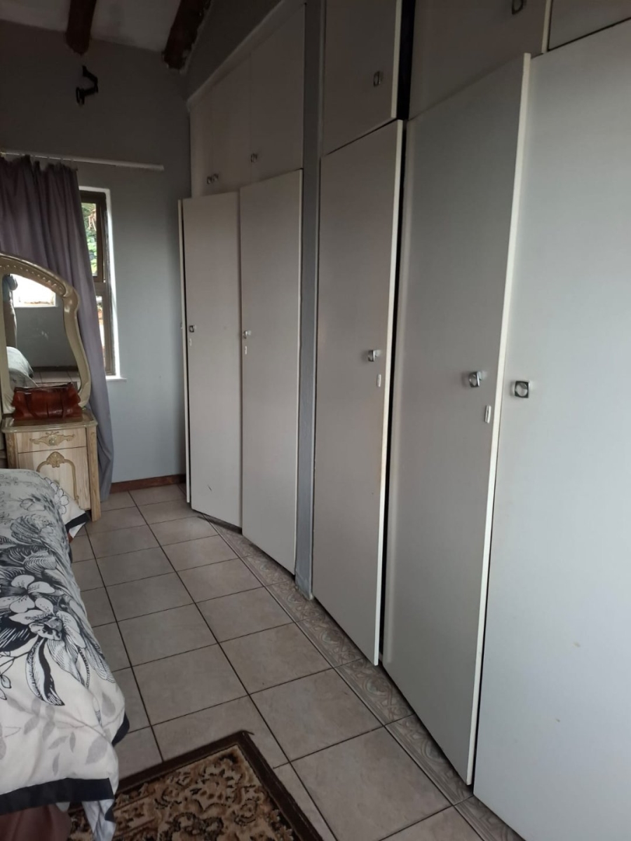 3 Bedroom Property for Sale in Roodekrans Gauteng