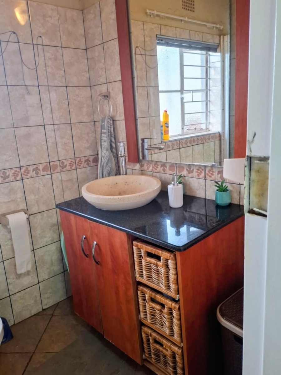 3 Bedroom Property for Sale in Roodekrans Gauteng