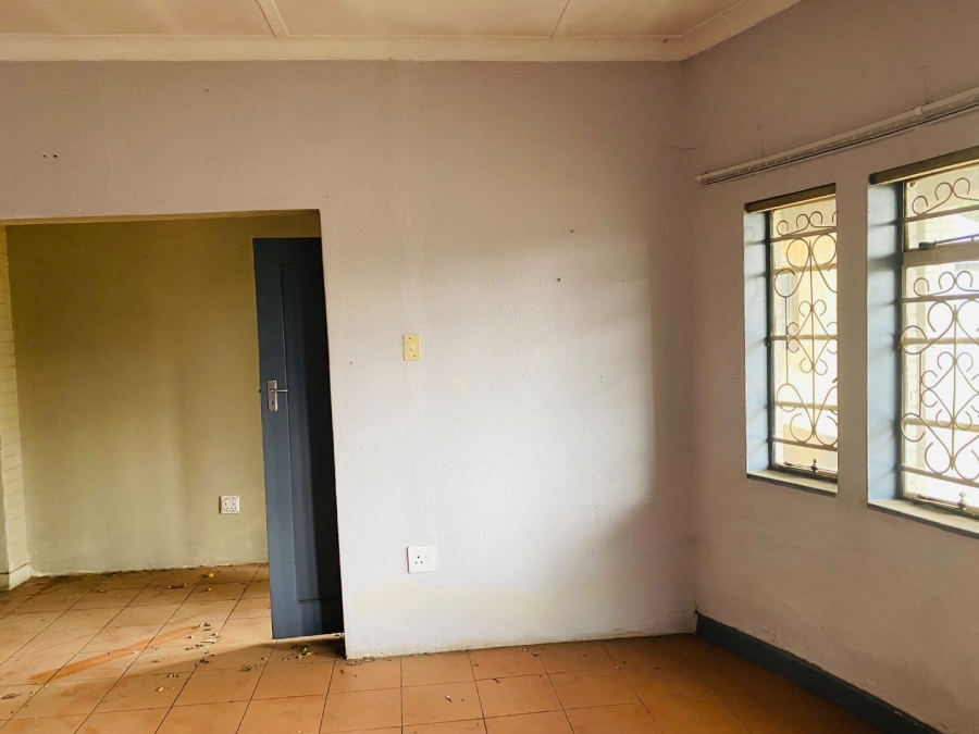  Bedroom Property for Sale in Capital Park Gauteng