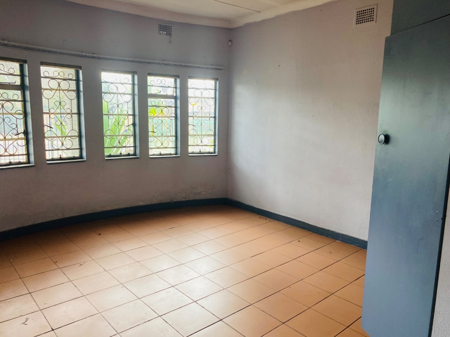  Bedroom Property for Sale in Capital Park Gauteng