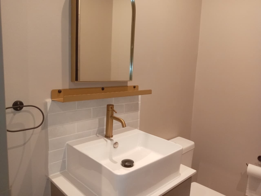 To Let 1 Bedroom Property for Rent in Sandton Central Gauteng