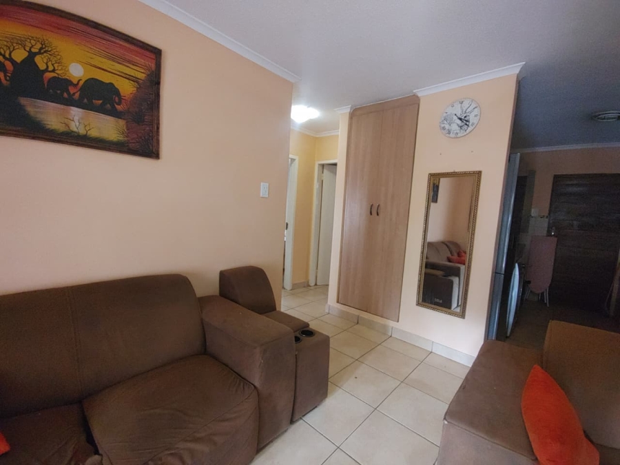 To Let 2 Bedroom Property for Rent in Castleview Gauteng