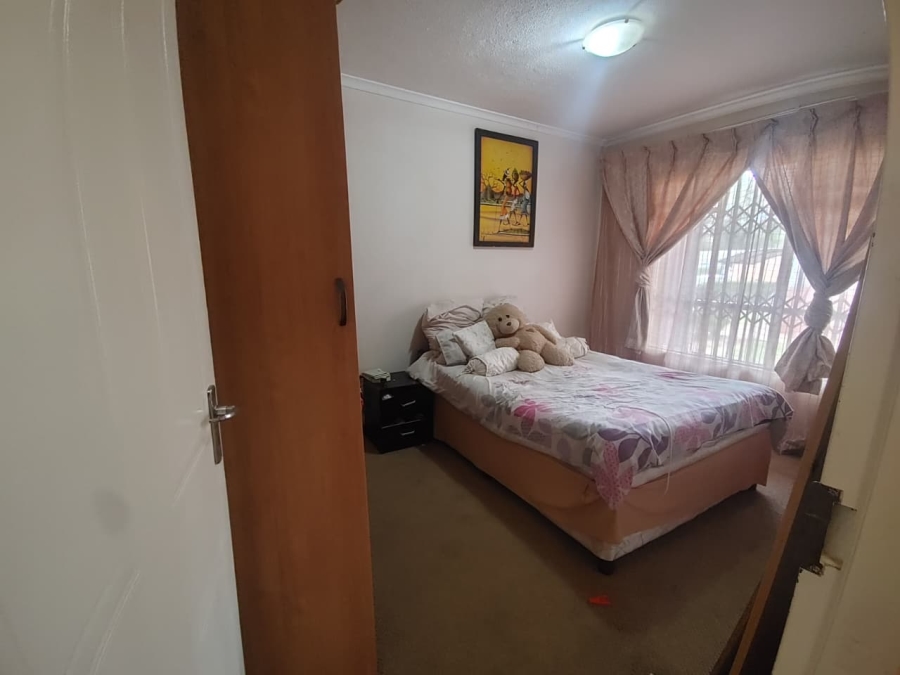 To Let 2 Bedroom Property for Rent in Castleview Gauteng