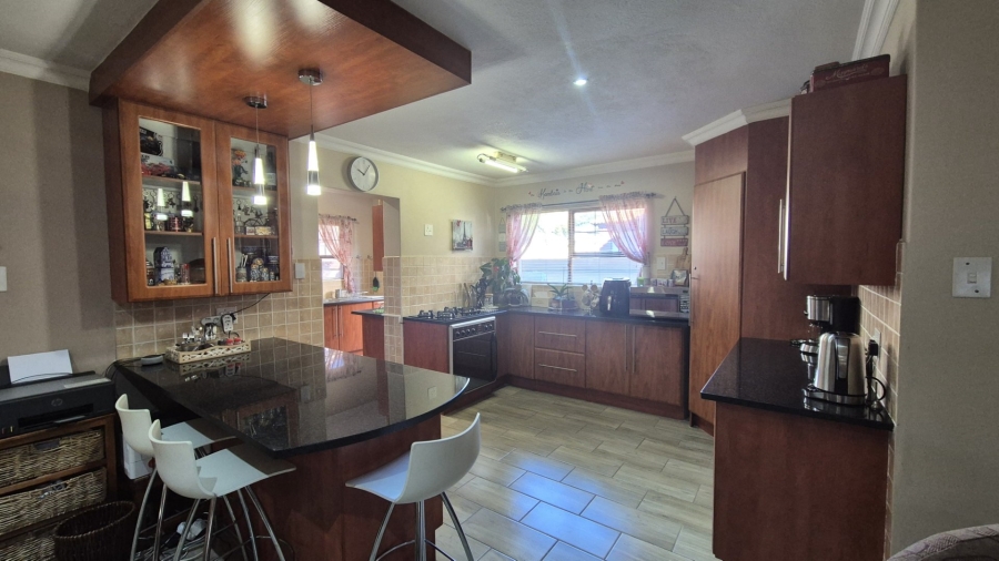 3 Bedroom Property for Sale in Ninapark Gauteng
