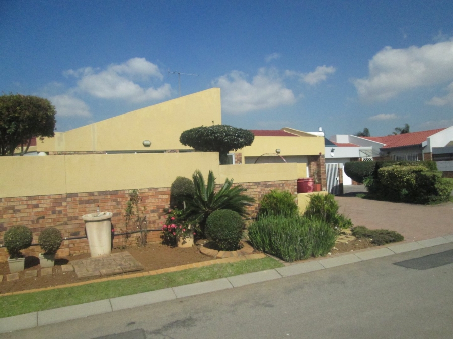 4 Bedroom Property for Sale in Beyers Park Gauteng