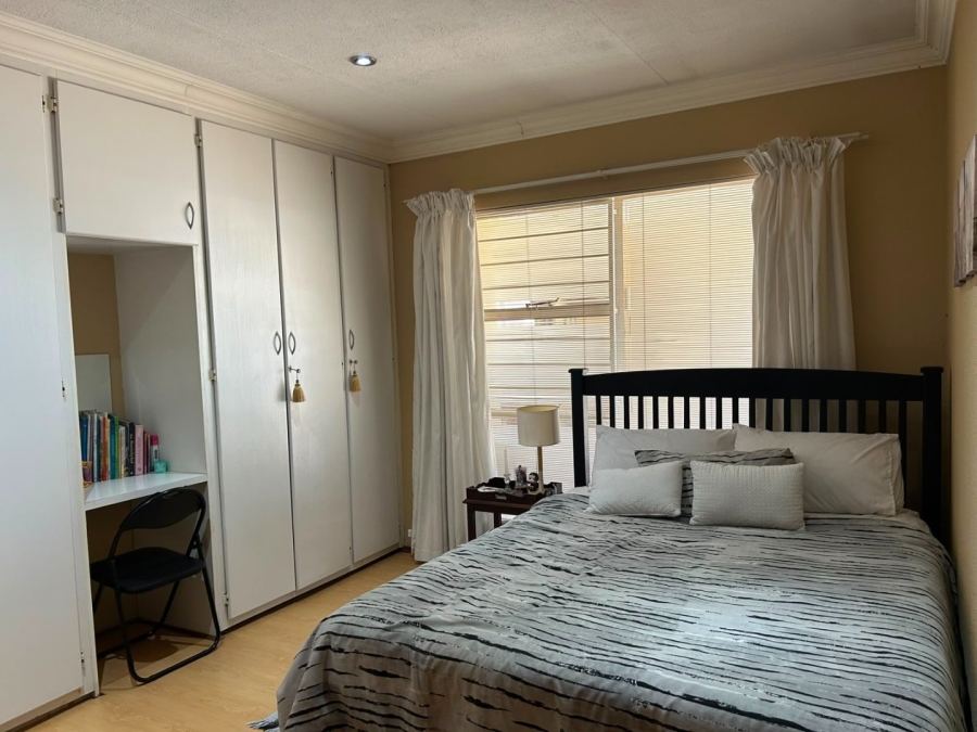 4 Bedroom Property for Sale in Beyers Park Gauteng