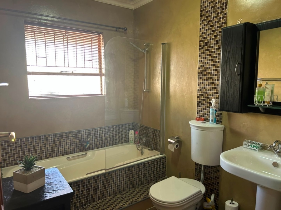 4 Bedroom Property for Sale in Beyers Park Gauteng