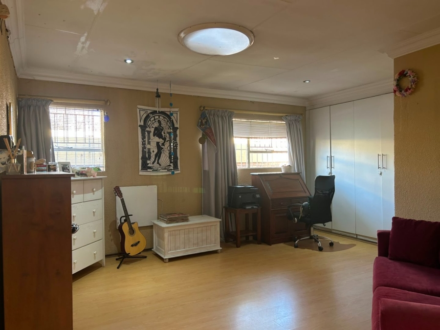 4 Bedroom Property for Sale in Beyers Park Gauteng