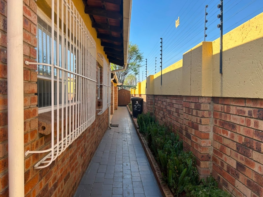 4 Bedroom Property for Sale in Beyers Park Gauteng
