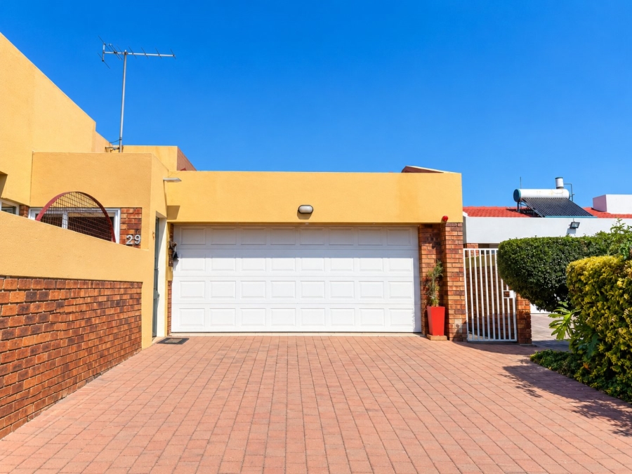 4 Bedroom Property for Sale in Beyers Park Gauteng