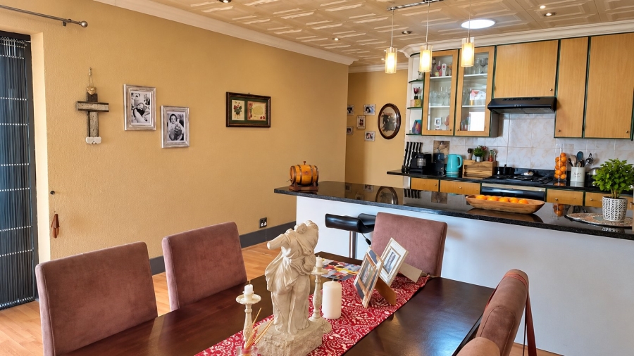4 Bedroom Property for Sale in Beyers Park Gauteng