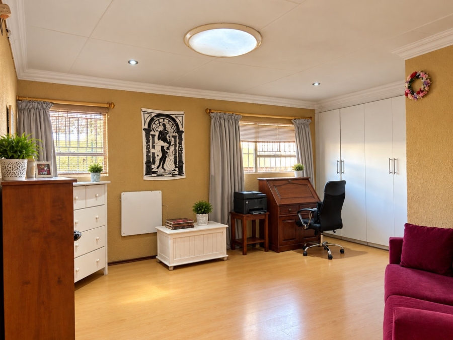 4 Bedroom Property for Sale in Beyers Park Gauteng