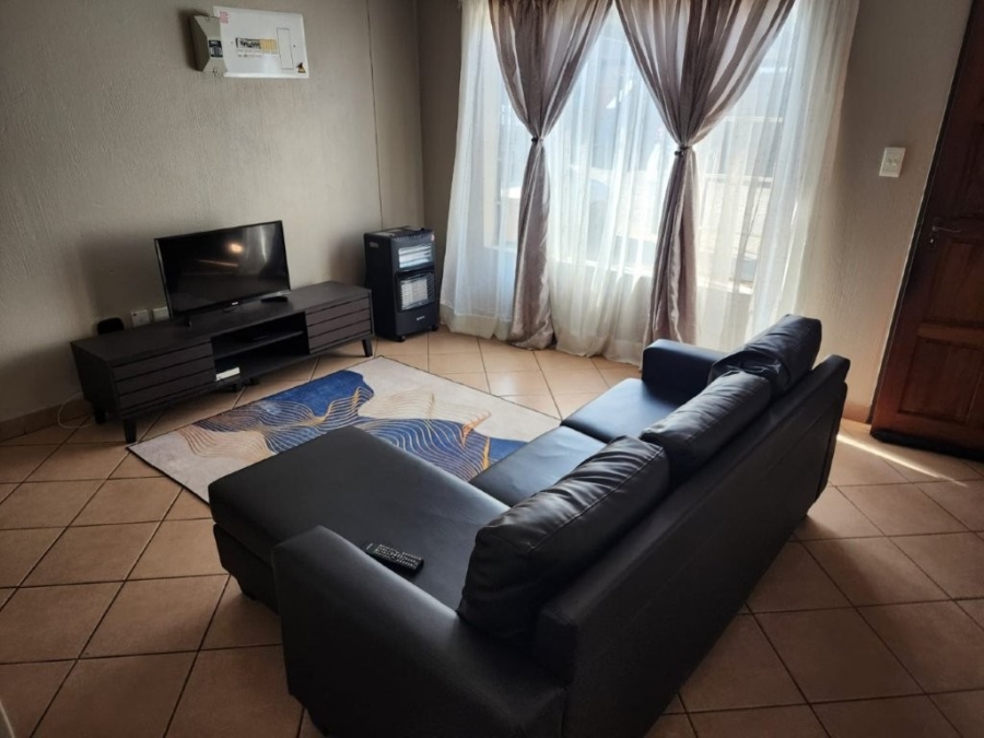 1 Bedroom Property for Sale in Elspark Gauteng