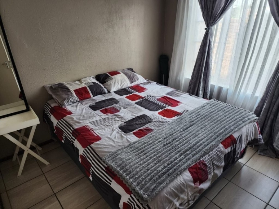 1 Bedroom Property for Sale in Elspark Gauteng