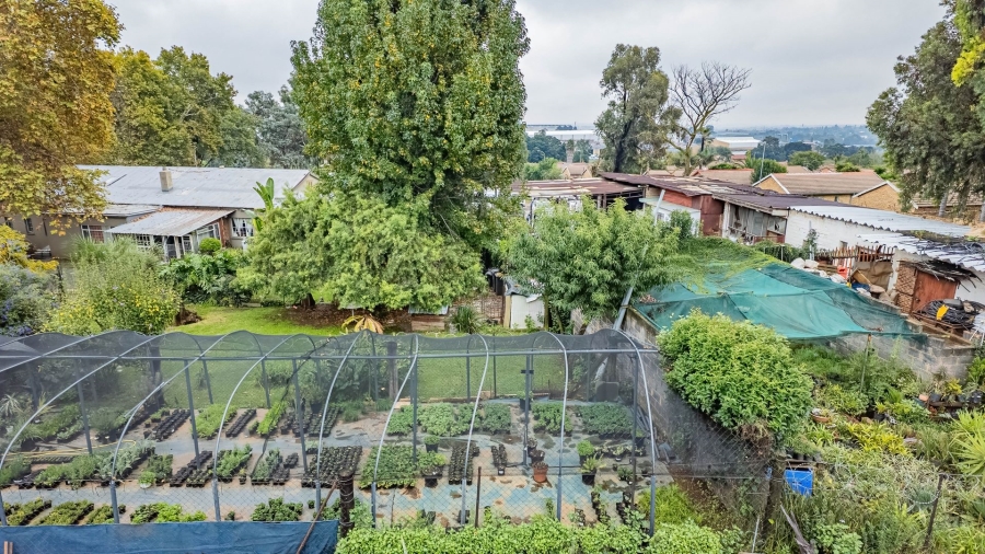 Commercial Property for Sale in Chloorkop Gauteng