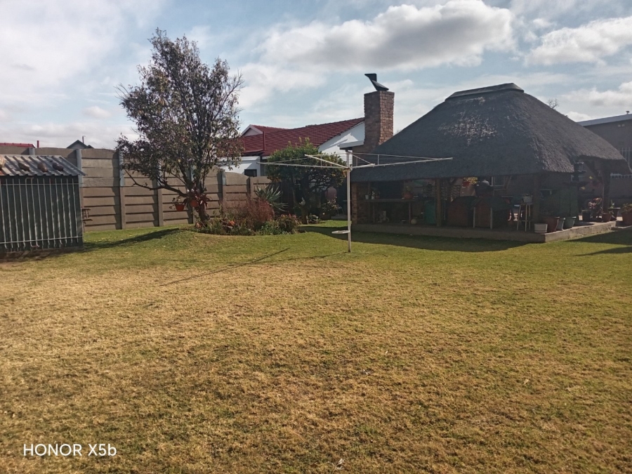 3 Bedroom Property for Sale in Parkrand Gauteng