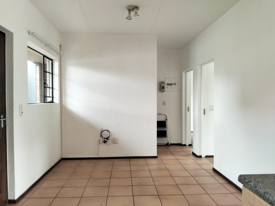 2 Bedroom Property for Sale in Halfway Gardens Gauteng