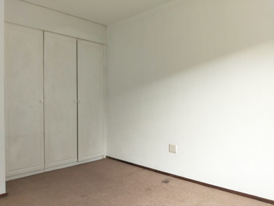 2 Bedroom Property for Sale in Halfway Gardens Gauteng