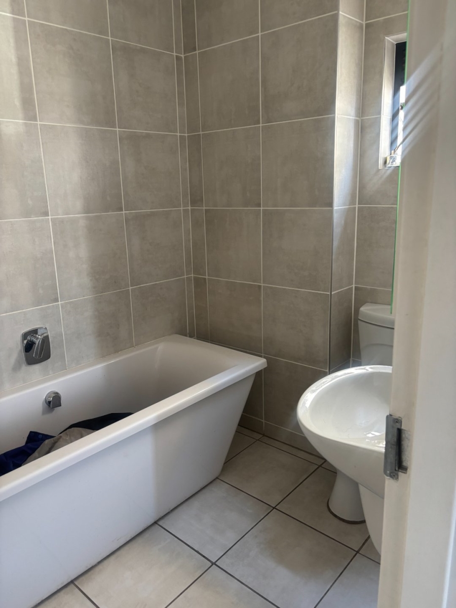 2 Bedroom Property for Sale in Zwartkoppies Gauteng