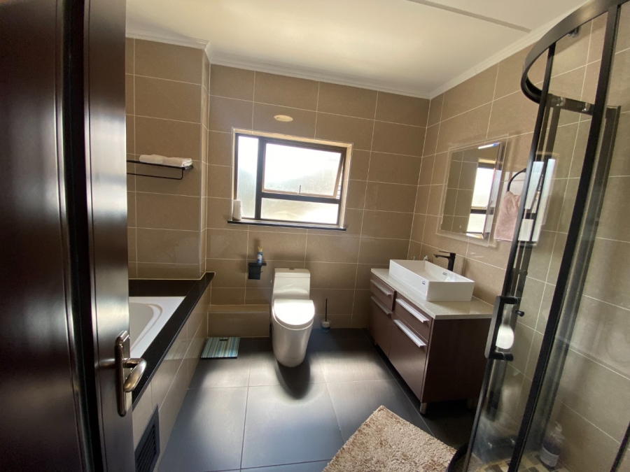 3 Bedroom Property for Sale in Carlswald Gauteng