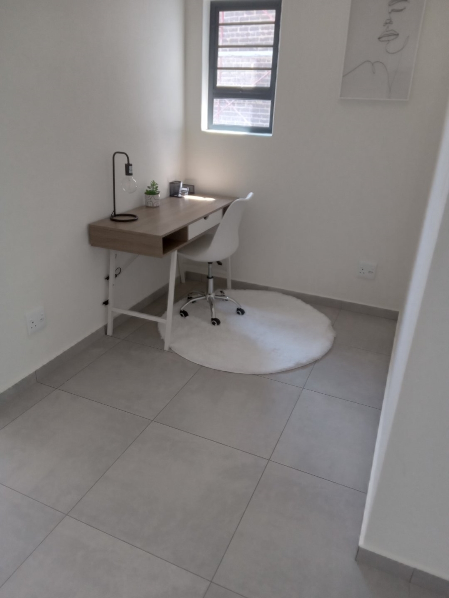 2 Bedroom Property for Sale in Noordhang Gauteng