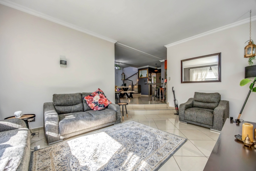 3 Bedroom Property for Sale in Vorna Valley Gauteng