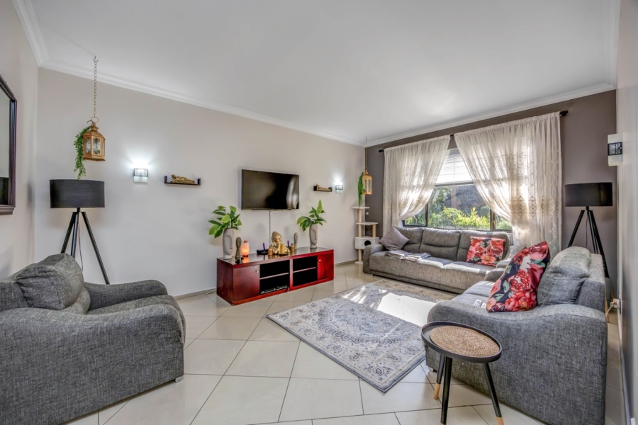 3 Bedroom Property for Sale in Vorna Valley Gauteng
