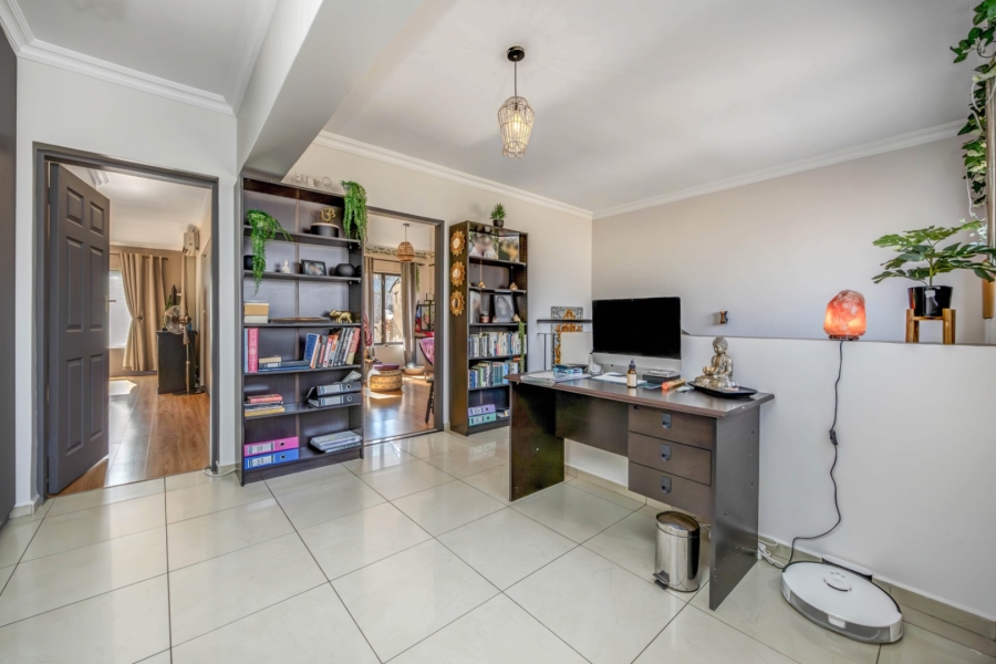 3 Bedroom Property for Sale in Vorna Valley Gauteng