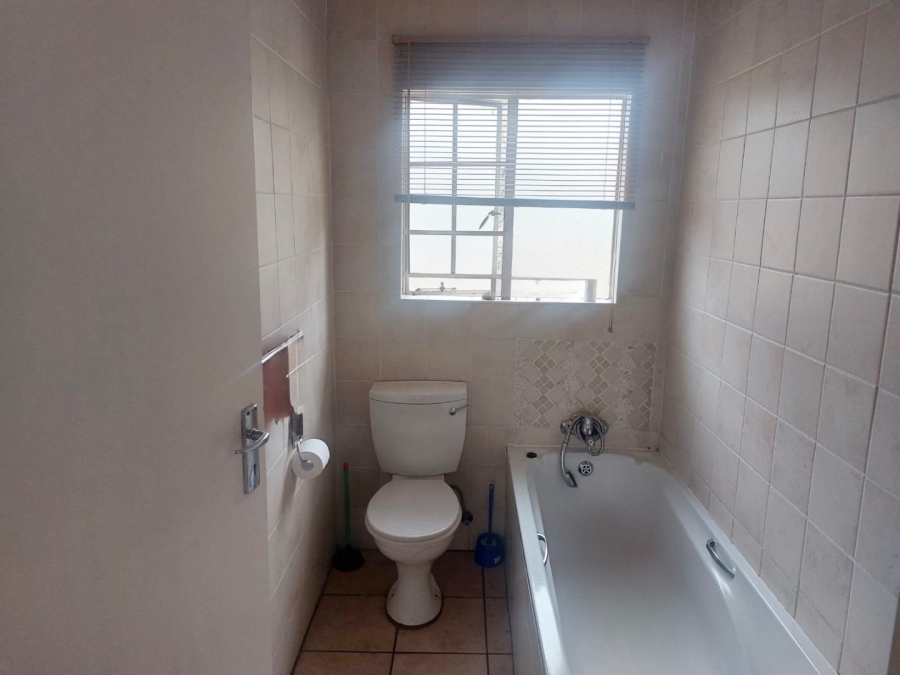 2 Bedroom Property for Sale in Willow Park Manor Gauteng