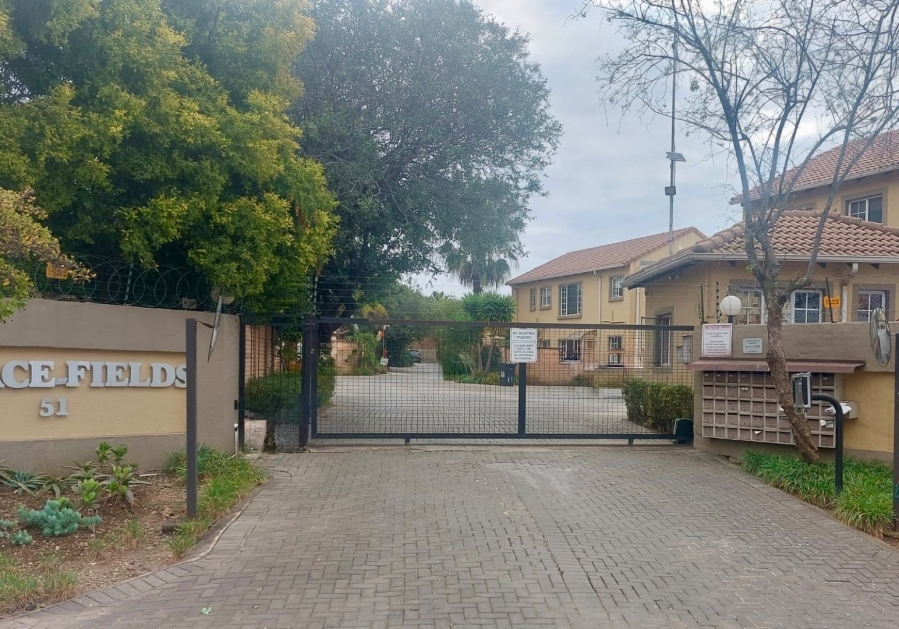 2 Bedroom Property for Sale in Willow Park Manor Gauteng