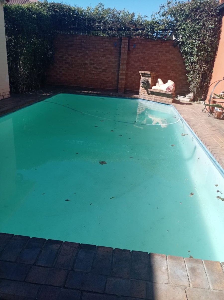2 Bedroom Property for Sale in Turffontein Gauteng