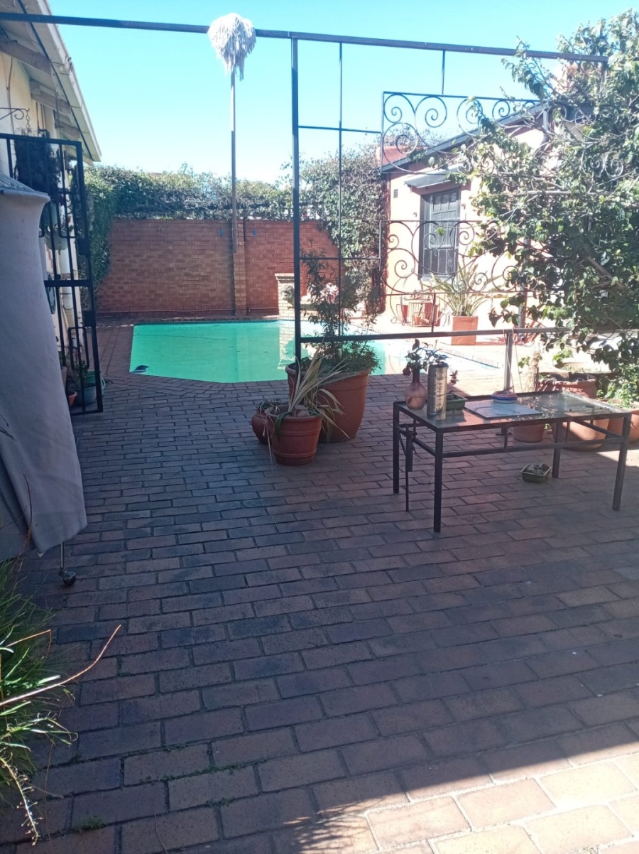 2 Bedroom Property for Sale in Turffontein Gauteng