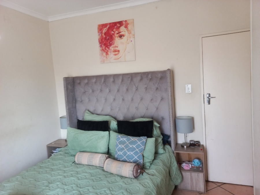 2 Bedroom Property for Sale in Mooikloof Ridge Gauteng