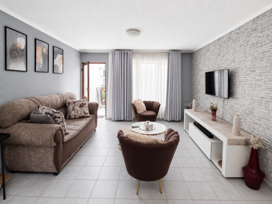2 Bedroom Property for Sale in Marais Steyn Park Gauteng