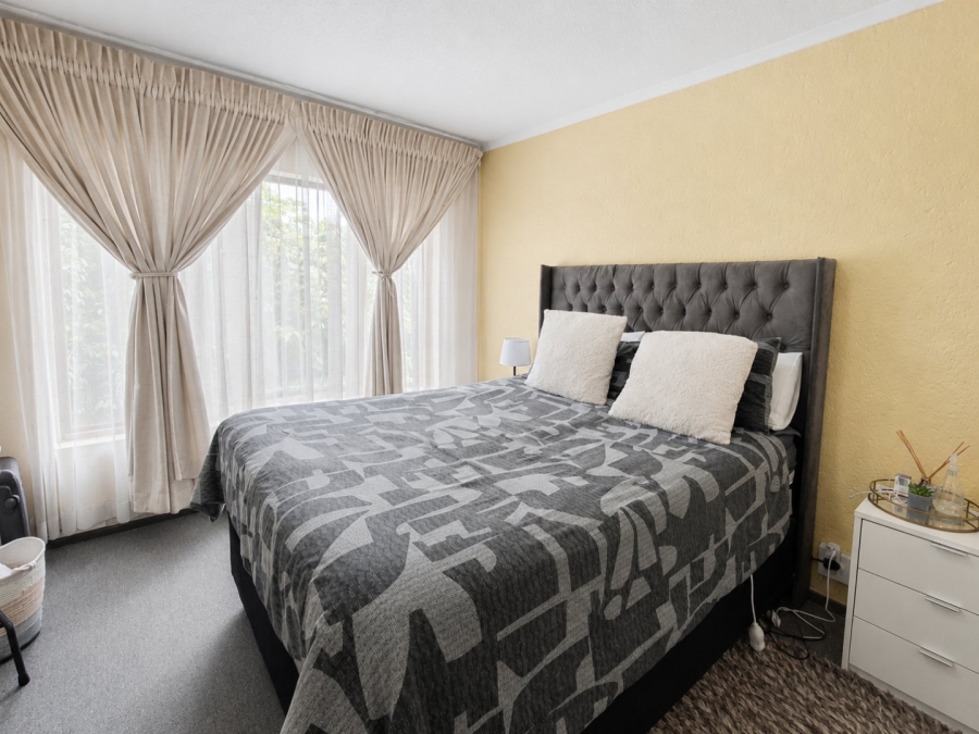 2 Bedroom Property for Sale in Marais Steyn Park Gauteng