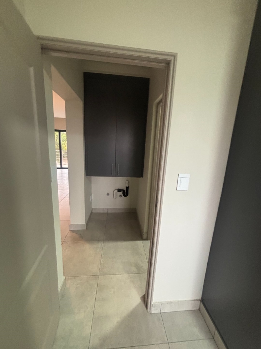 3 Bedroom Property for Sale in Die Hoewes Gauteng