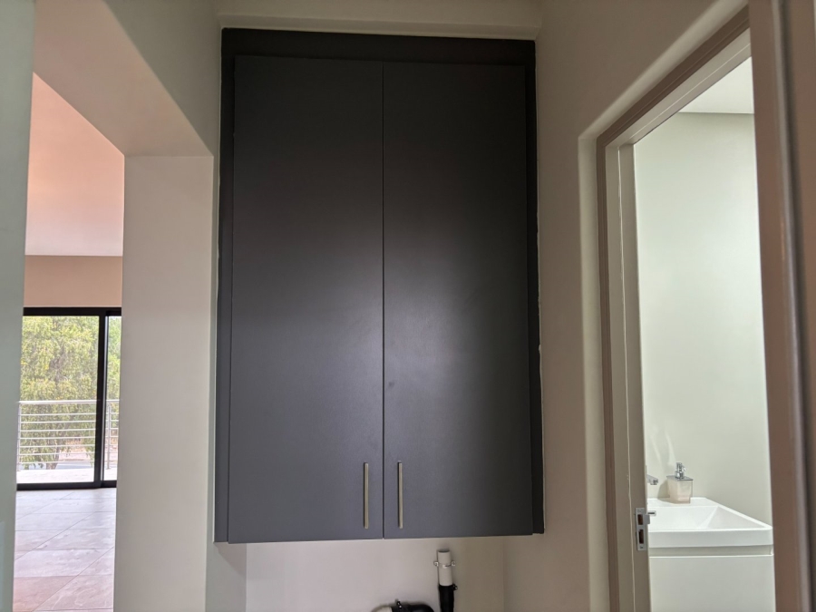 3 Bedroom Property for Sale in Die Hoewes Gauteng