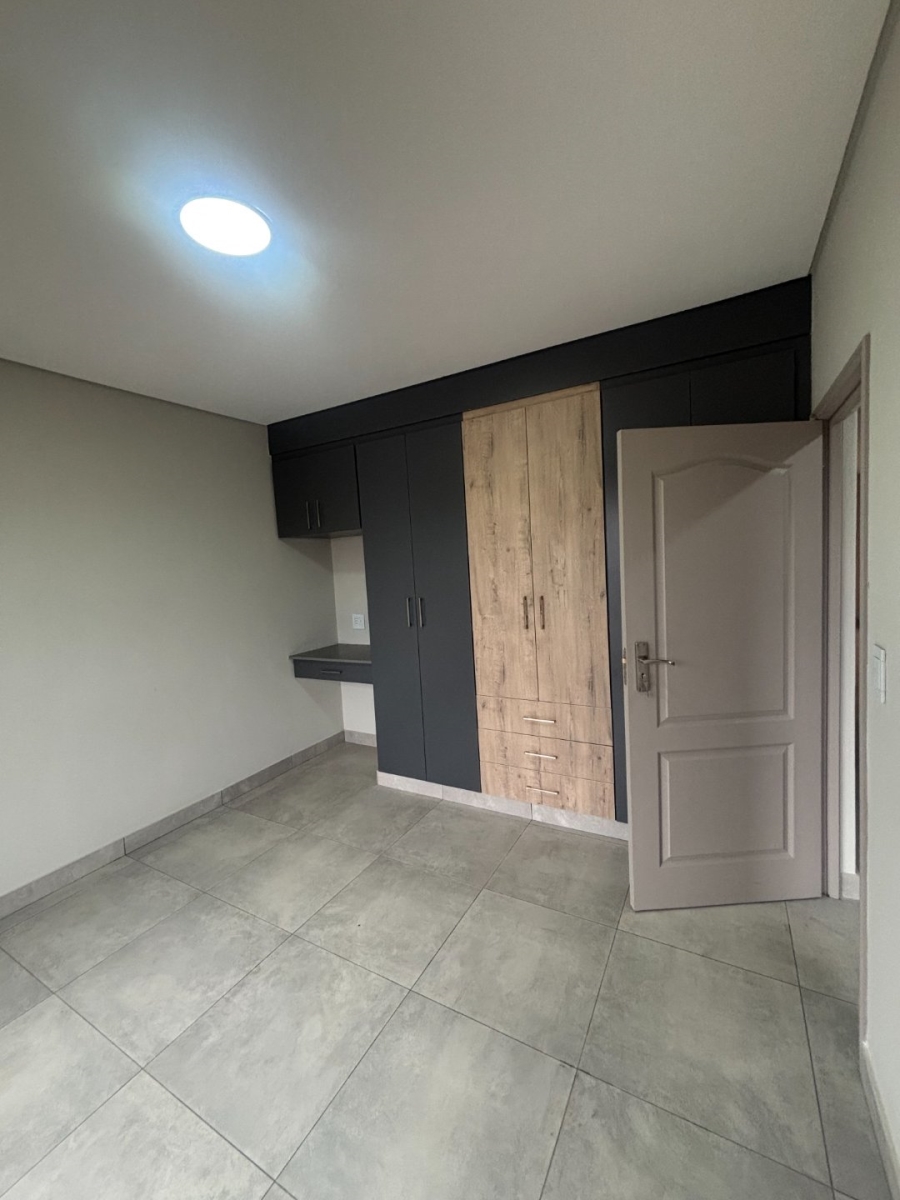 3 Bedroom Property for Sale in Die Hoewes Gauteng
