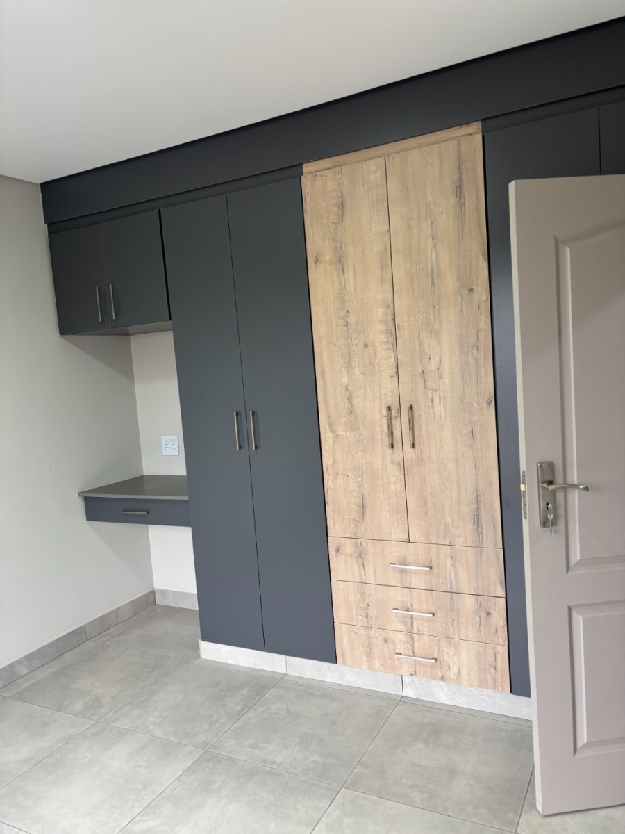 3 Bedroom Property for Sale in Die Hoewes Gauteng