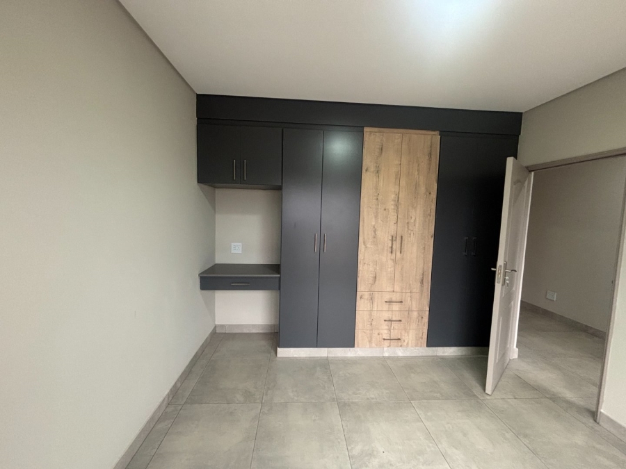 3 Bedroom Property for Sale in Die Hoewes Gauteng