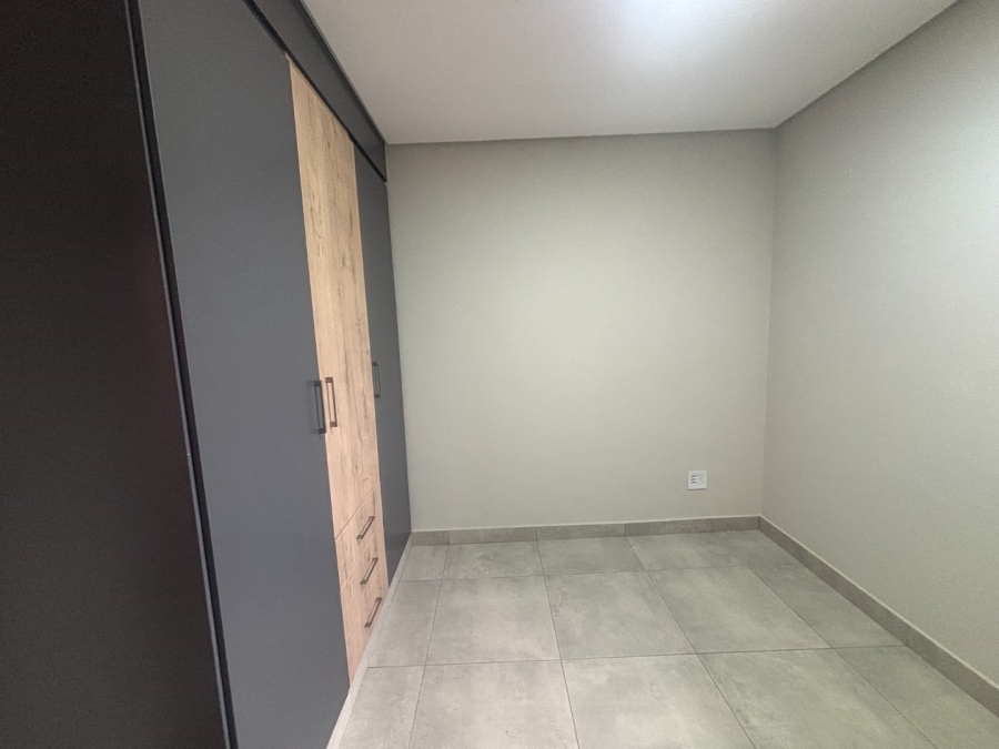 3 Bedroom Property for Sale in Die Hoewes Gauteng