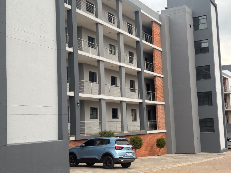 3 Bedroom Property for Sale in Die Hoewes Gauteng