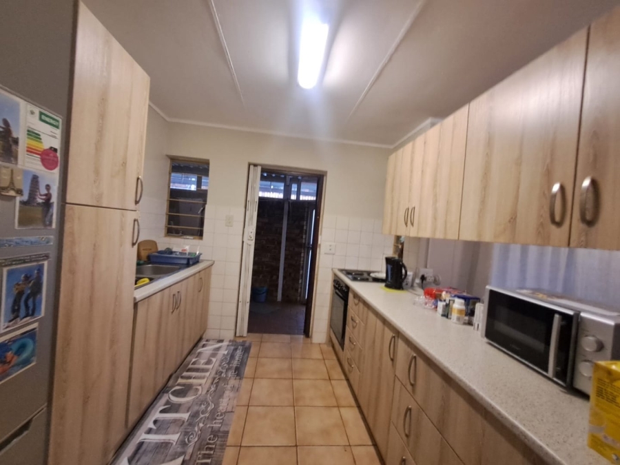 2 Bedroom Property for Sale in Amandasig Gauteng