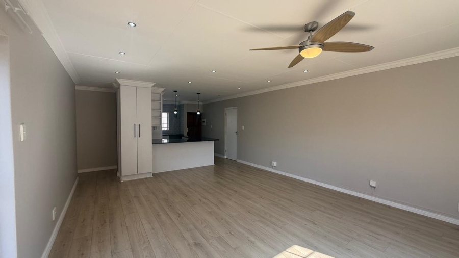 2 Bedroom Property for Sale in Rooihuiskraal North Gauteng