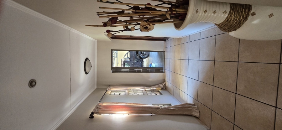 4 Bedroom Property for Sale in Rooihuiskraal North Gauteng
