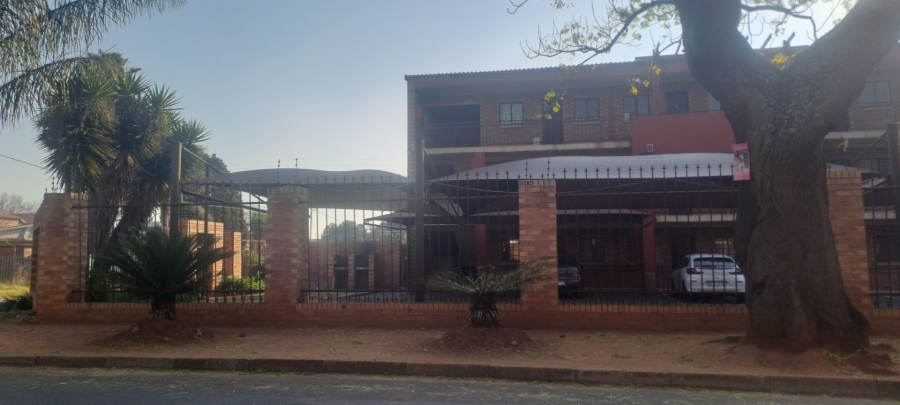 1 Bedroom Property for Sale in Kempton Park Central Gauteng